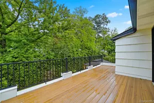 87 Woodlawn Ave, New Rochelle, NY 10804 - Photo 18