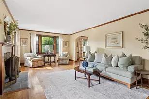 23 Wisteria Ave, Mineola, NY 11501 - Photo 4