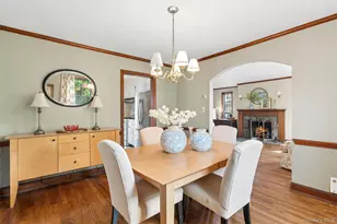 23 Wisteria Ave, Mineola, NY 11501 - Photo 8