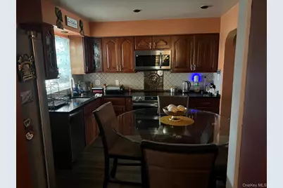 47 Brown Avenue, Hempstead, NY 11550 - Photo 8