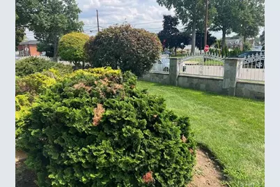 47 Brown Avenue, Hempstead, NY 11550 - Photo 4