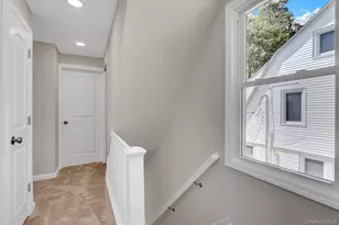 15 Stratford Ave, Williston Park, NY 11596 - Photo 14