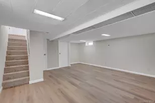 15 Stratford Ave, Williston Park, NY 11596 - Photo 22