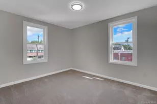 15 Stratford Ave, Williston Park, NY 11596 - Photo 16