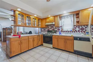 97 Courtney Ave, Newburgh, NY 12550 - Photo 6