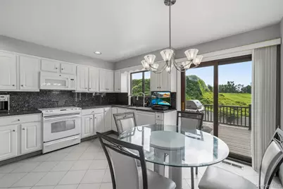 99 Skyview Lane, New Rochelle, NY 10804 - Photo 12