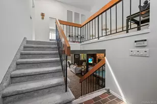 99 Skyview Ln, New Rochelle, NY 10804 - Photo 4