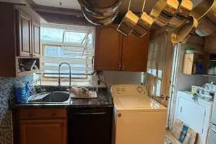 30 W 11th Rd, Far Rockaway, NY 11693 - Photo 6