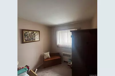 66 E Neptune Avenue, Lindenhurst, NY 11757 - Photo 14