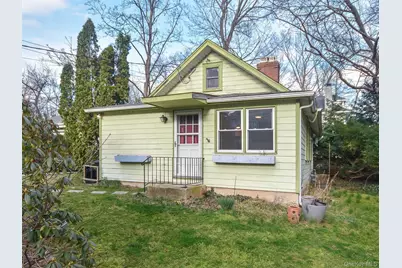 67 Glenlawn Avenue #Cottage, Sea Cliff, NY 11579 - Photo 2