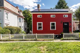 88 S Hamilton St, Poughkeepsie, NY 12601 - Photo 2