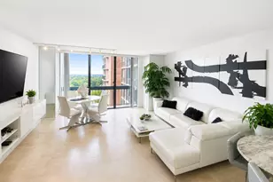 270-10 Grand Central Pkwy, Floral Park, NY 11005 - Photo 4