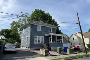 39 Crescent Pl, Middletown, NY 10940 - Photo 2