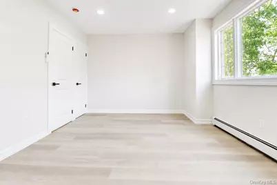 6472 80th Avenue, Glendale, NY 11385 - Photo 14