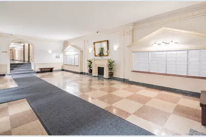 63-109 Saunders Street #A8, Rego Park, NY 11374 - Photo 4