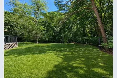 23 Greentree Drive, Medford, NY 11763 - Photo 24