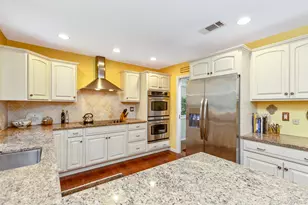 1 Valleywood Ct W, Saint James, NY 11780 - Photo 14