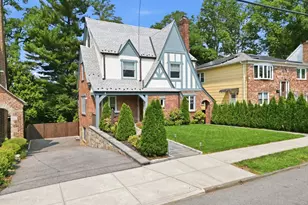 277 Devoe Ave, Yonkers, NY 10705 - Photo 2