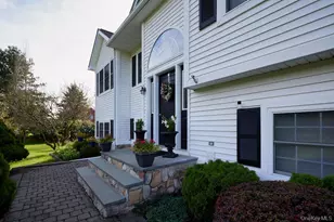 274 Robinson Ln, Wappingers Falls, NY 12590 - Photo 4