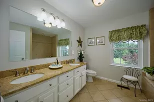 274 Robinson Ln, Wappingers Falls, NY 12590 - Photo 14