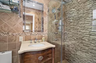 1118 Howard Dr, Westbury, NY 11590 - Photo 20