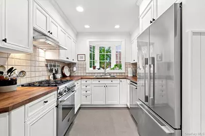 15 Parkview Court, White Plains, NY 10603 - Photo 14