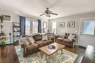 14500 Main Rd, Mattituck, NY 11952 - Photo 8