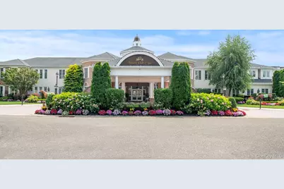 469 Pacing Way, Westbury, NY 11590 - Photo 30