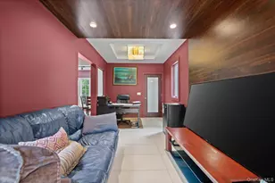 97 Pine Hollow Rd, Oyster Bay, NY 11771 - Photo 10