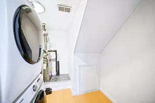 275 Birchwood Rd, Medford, NY 11763 - Photo 24