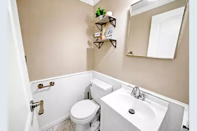 275 Birchwood Road, Medford, NY 11763 - Photo 22