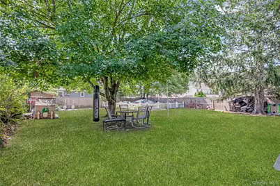 958 Thomas Avenue, Baldwin, NY 11510 - Photo 22
