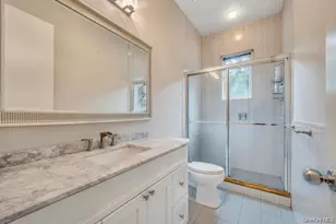 25 Wildwood Dr, Syosset, NY 11791 - Photo 24