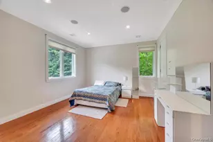 25 Wildwood Dr, Syosset, NY 11791 - Photo 20