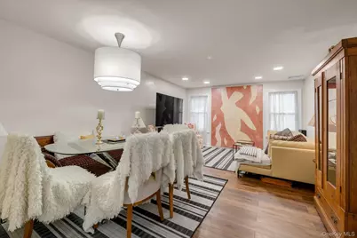 28 Reynolds Road, Glen Cove, NY 11542 - Photo 6