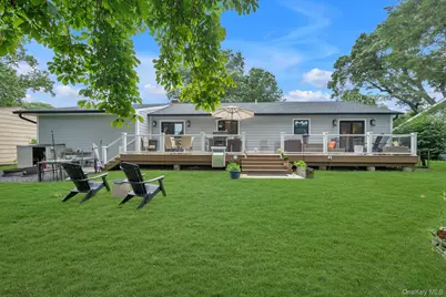 28 Reynolds Road, Glen Cove, NY 11542 - Photo 14