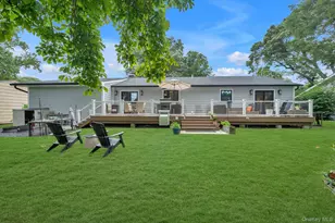 28 Reynolds Rd, Glen Cove, NY 11542 - Photo 14
