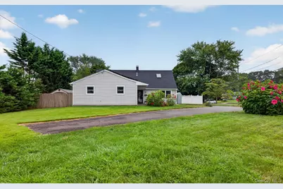 178 Montrose Drive, Port Jefferson Station, NY 11776 - Photo 4