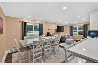 178 Montrose Drive, Port Jefferson Station, NY 11776 - Photo 10