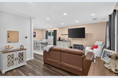 178 Montrose Drive, Port Jefferson Station, NY 11776 - Photo 6