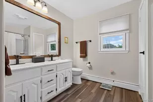 178 Montrose Dr, Port Jefferson Station, NY 11776 - Photo 36