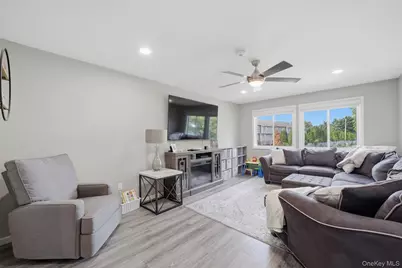 25 College Avenue #707, Nanuet, NY 10954 - Photo 6