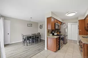25 College Ave, Nanuet, NY 10954 - Photo 18