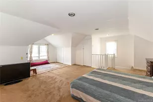 89-72 216th St, Queens Village, NY 11427 - Photo 16
