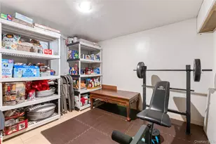 89-72 216th St, Queens Village, NY 11427 - Photo 20
