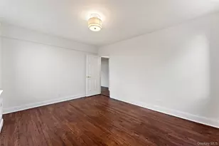 5645 Netherland, Bronx, NY 10471 - Photo 10