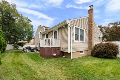 15 Eleanor Road, Plainview, NY 11803 - Photo 30