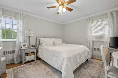 15 Eleanor Road, Plainview, NY 11803 - Photo 20
