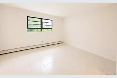 95 W Lake Drive, Lindenhurst, NY 11757 - Photo 30