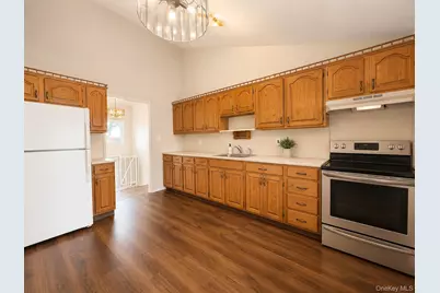 95 W Lake Drive, Lindenhurst, NY 11757 - Photo 18